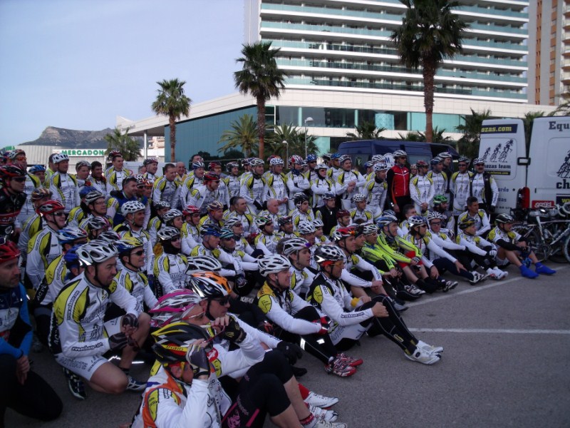 Grupo en el parking antes de la salida día 18-2-2010